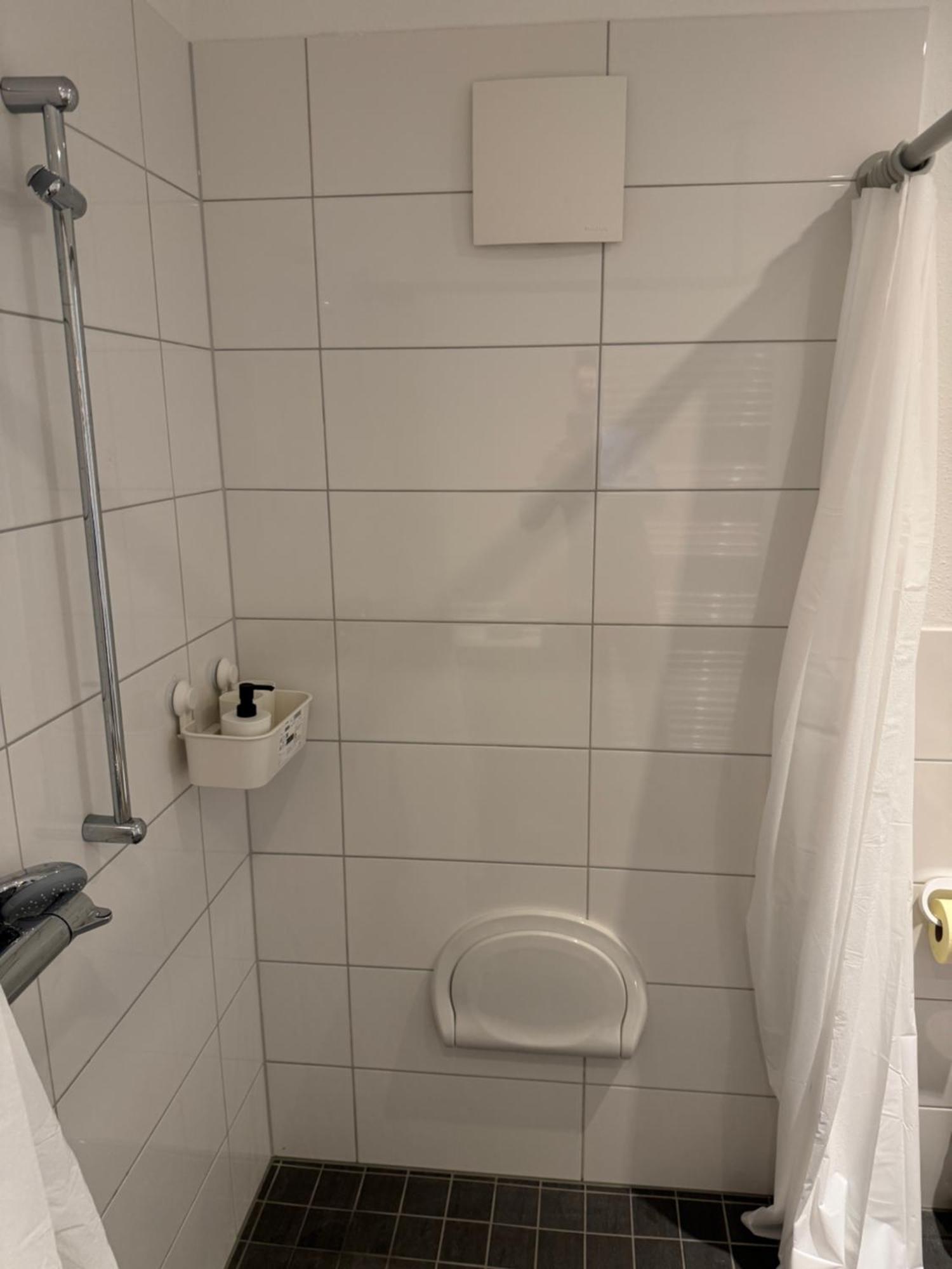 Barrierefreie Wohnung Im Herzen Der Stadt Mit Parkplatz, Wifi Und Tv - Emma Werne ภายนอก รูปภาพ